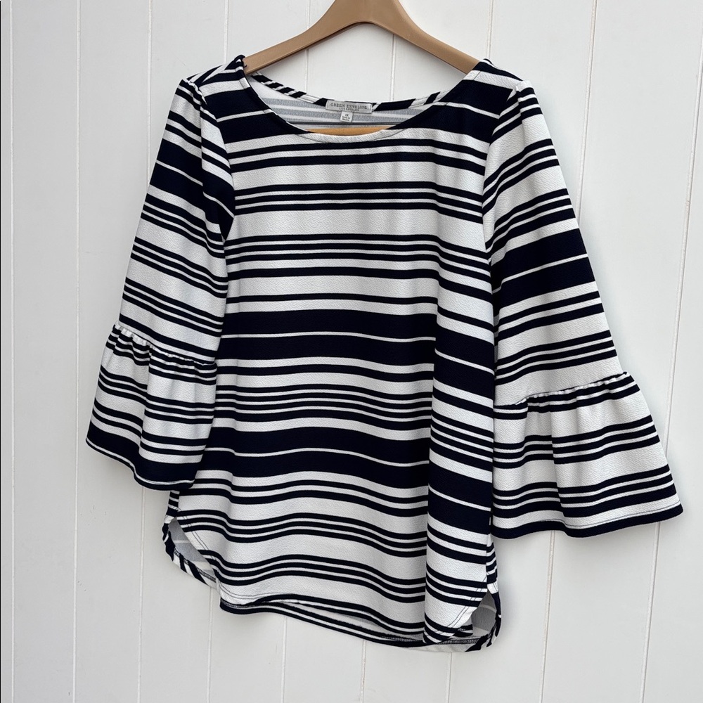 Green envelope Bell Sleeve Blouse! Women’s 1X